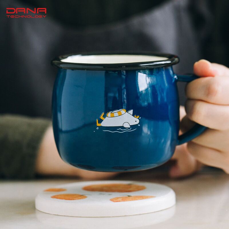 Classical Style 350ml Enamel Rolled Edge Mugs Metal Cups Belly Shape with Lid Lightweight and Stylish