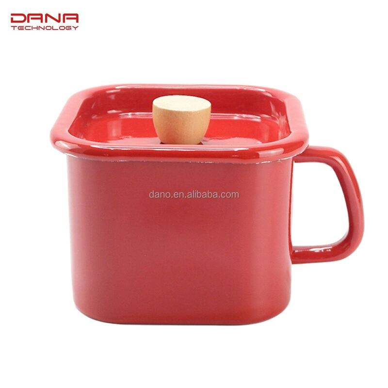Enamel Classical Style Noodle Cup Featuring Chessboard Type Design and Plastic Lid Together with Enamel Lid Accompanied
