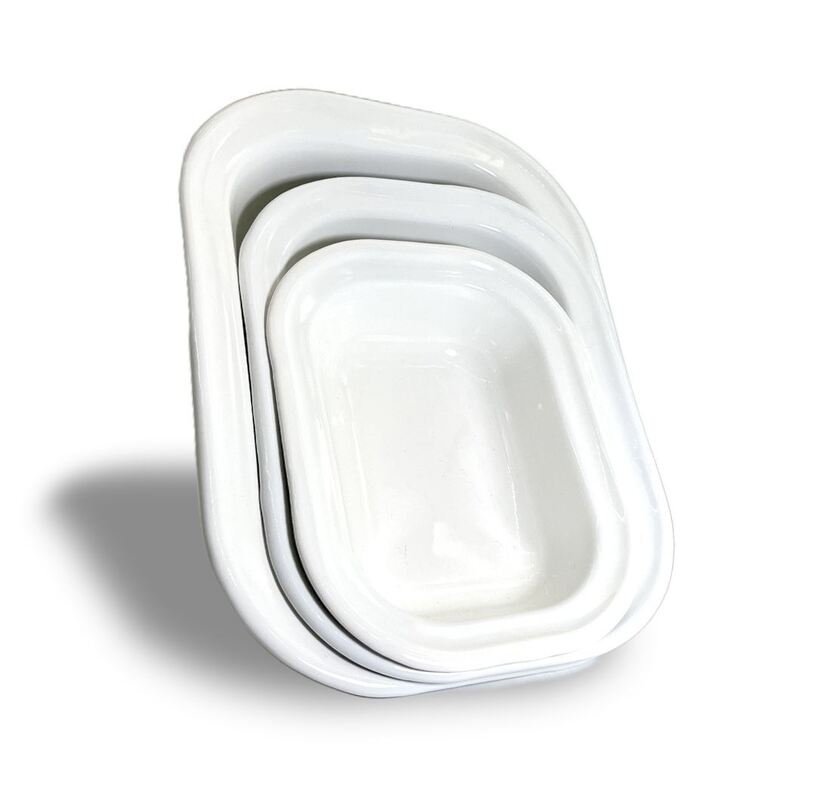 Classical Style Square Pan Shallow Cake Baking Tray with Enamel Coating