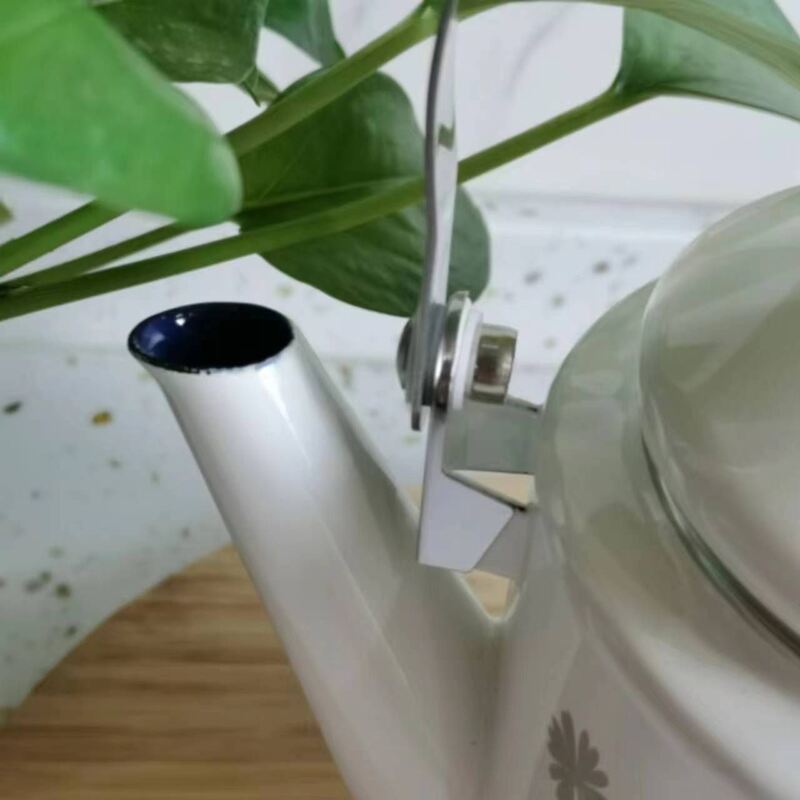 Thickness 0.8mm Enamel Cooling Kettle With Wooden Handle Capacity Variants 1200ml And 2000ml Included