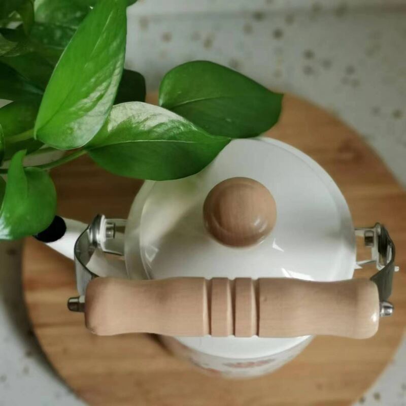 Thickness 0.8mm Enamel Cooling Kettle With Wooden Handle Capacity Variants 1200ml And 2000ml Included