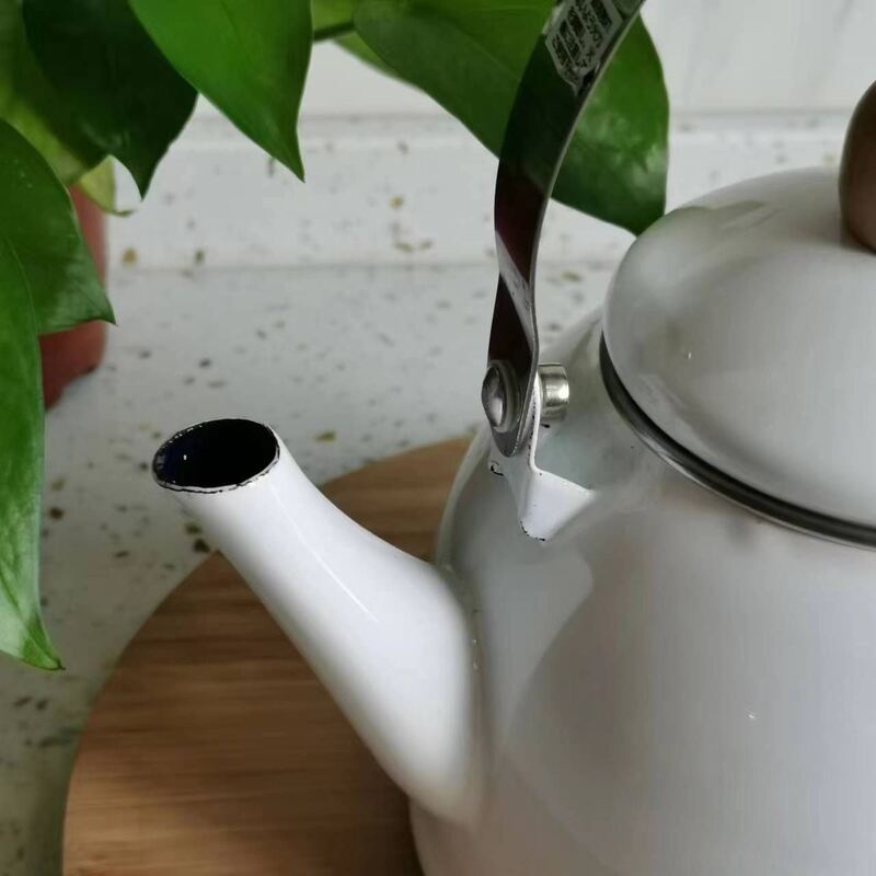Customized Color 12L Enamel Kettle Teapot Constructed Using Carbon Steel Iron Type Along with Wooden Handle