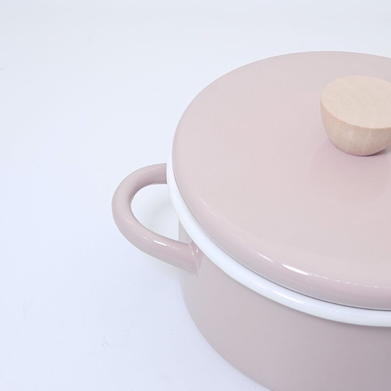 Minimalist Solid Color Round Enamel Casserole Pot Food Safe Enamel Cookware With Matching Lid For Household Cooking